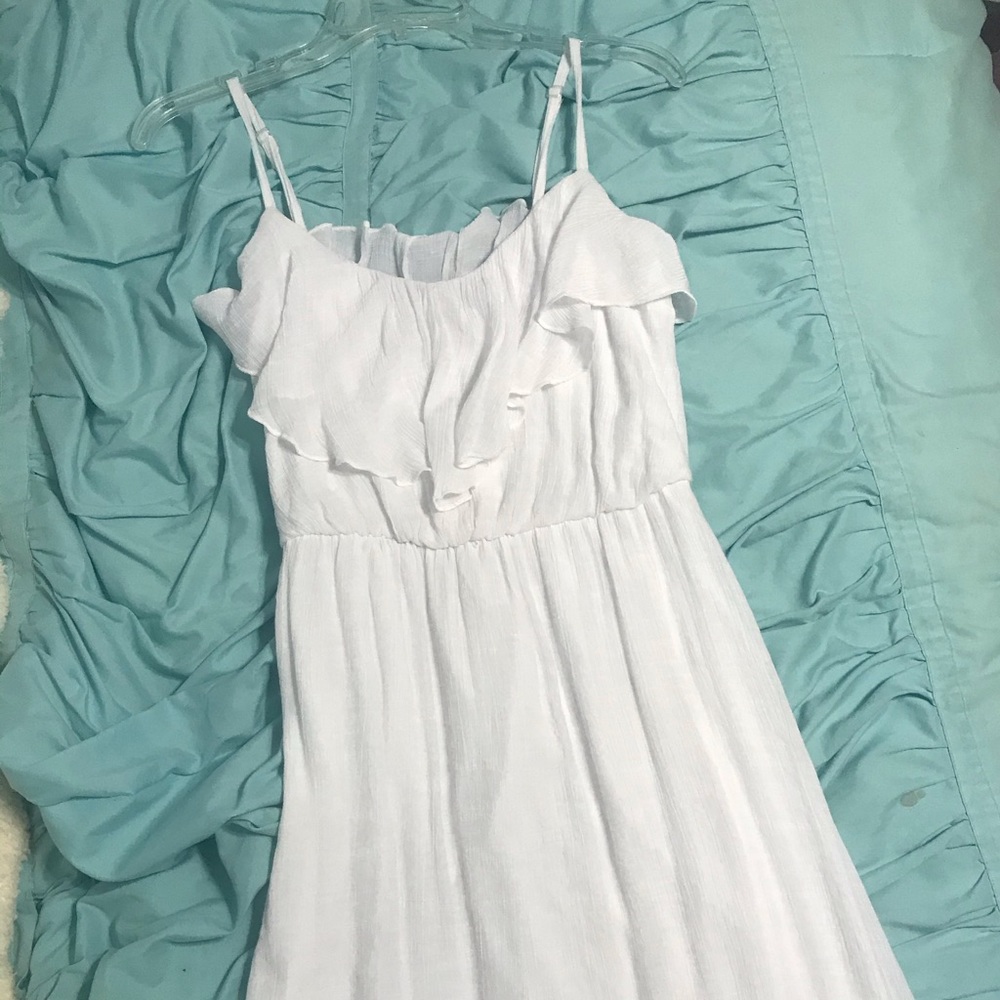 White high-low maxi dress.